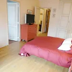 Chic Studio Apartment In Paris With Garden View - Near Eiffel Tower, M